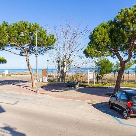 Casa Del Bello - Appartamento Di Fronte Al Mare A Silvi Silvi Marina Exterior foto